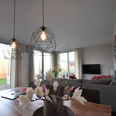 Trendy Lodge Near Callantsoog Beach Tatil Evi *