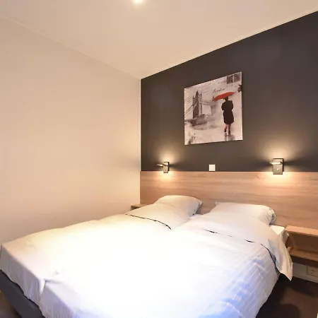 Trendy Lodge Near Callantsoog Beach